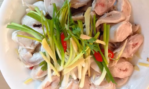 Lòng heo hấp hành. Ảnh internet