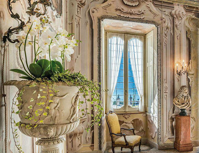 Gần như tất cả các phòng đều có cửa sổ lớn.