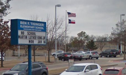 Nu tro giang My di tu vi quan he voi hoc sinh 11 tuoi