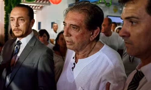 Bac si tam linh dung chieu doc lam dung than xac 300 phu nu