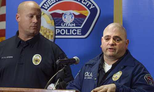 Thám tử Greco thông tin về vụ án tại cuộc họp báo ngày 8.3.