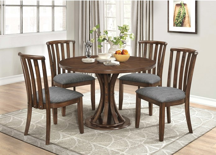 Bộ bàn ghế ăn dành cho những ai yêu phong cách truyền thống.