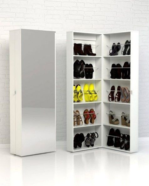 Khi không cần dùng đến, bạn có thể gấp gọn chiếc tủ để giày này và cất vào một góc nhỏ trong phòng.