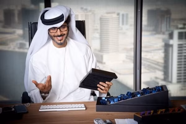 Mohamed Hilal, chủ nhân số điện thoại 052-2222222 có giá 2,2 triệu USD.