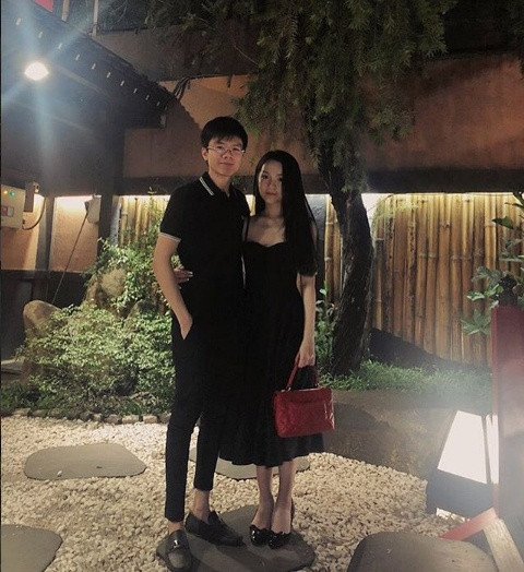 Về chuyện tình cảm, Phan Hoàng cũng sớm tìm được người trong mộng. Được biết, người yêu em trai Phan Thành tên là Đặng Khánh Hà. Chưa rõ thông tin về gia thế Khánh Hà, nhưng có thể thấy cô nàng sở hữu ngoại hình xinh đẹp. Trên Instagram Khánh Hà không ngại đăng tải những hình ảnh ngọt ngào Phan Hoàng và khéo khoe cuộc sống sang chảnh của mình.