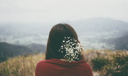 Tam thu hot nhat MXH hom nay: “Gui cau, nguoi yeu moi cua co ay“