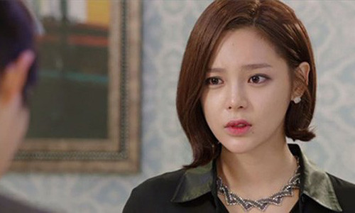 Sắp đến ngày cưới, mới phát hiện ra bí mật của chồng sắp cưới. (Ảnh minh họa)