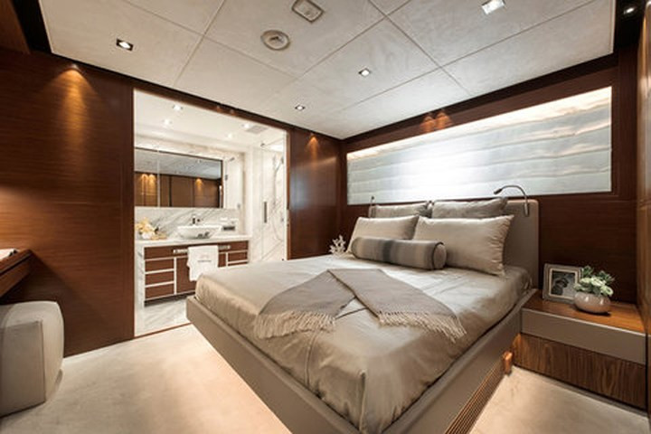 Năm phòng nghỉ sang trọng có thể chứa đến 10 người.