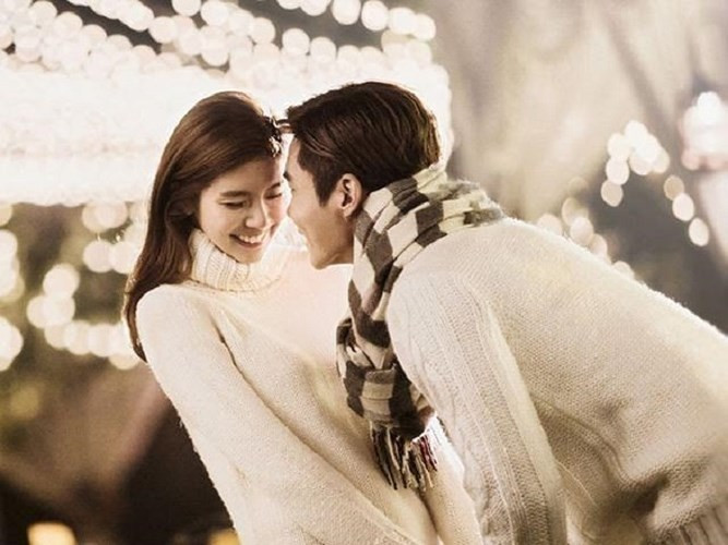 Khoảng cách địa lý là một trong những thử thách tình cảm của những cặp đôi yêu xa. Vậy nên, để duy trì mối quan hệ bạn nên làm những điều để có thể xóa nhòa không gian này.