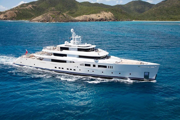 Siêu du thuyền Fraser Yachts Perini Navi Grace E được rao bán với giá hơn 2 nghìn tỷ đồng.