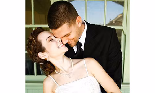 Cặp vợ chồng kết hôn 6 năm vẫn không thể quan hệ vì quá "chật" Cap vo chong ket hon 6 nam van khong the quan he vi qua