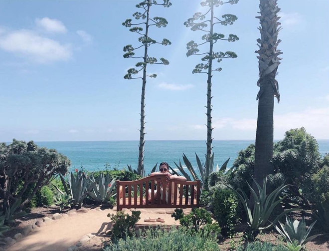 Song Hye Kyo khoe hình ảnh đẹp do ông xã Song Joong Ki chụp tại Mỹ.