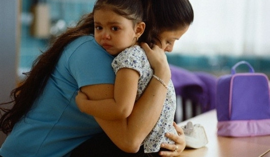 Chồng chị tuyên bố thẳng thừng không chu cấp tiền nuôi con. Ảnh minh họa