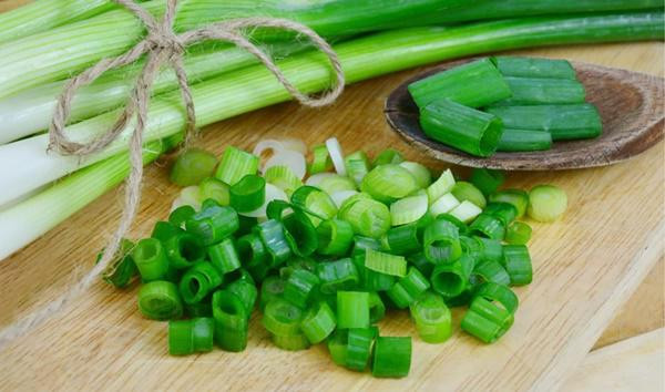 Meo trong hanh trong loi giay ve sinh de co hanh la an quanh nam