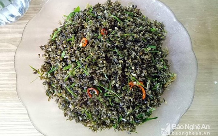 Ốc cườm hay còn gọi là ốc gạo, chúng chỉ nhỏ bằng đầu đũa. Loại ốc này khi chế biến có hương vị thơm ngon, béo, được nhiều người ưa thích.