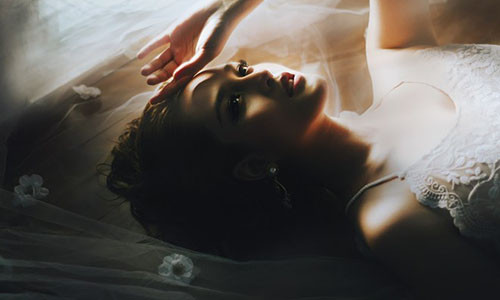 Sự tàn nhẫn nhất ở một người chồng chính là vô tâm với vợ mình… - Ảnh minh họa: Internet