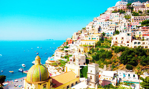 Nữ du khách Anh đã bị cưỡng hiếp tập thể khi đang đi nghỉ ở Ý.