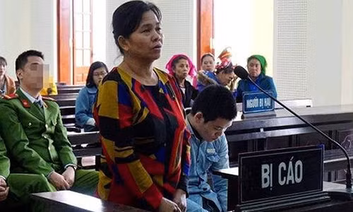 Moong Thị Hà tại tòa.