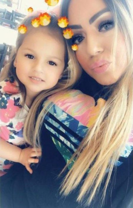 Ba ngoai 45 tuoi tre trung nhu thieu nu doi muoi khien bao nguoi ngo ngang