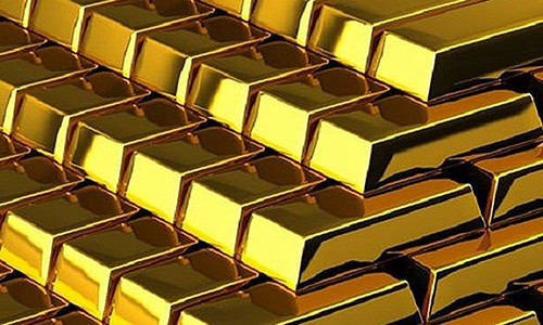 Số kho báu bao gồm 52 thỏi vàng, có giá trị ước tính 54 triệu USD. Ảnh: CNN