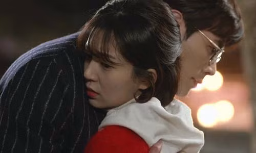 Tôi đã nhầm lẫn giữa tình thương và tình yêu. Hình minh họa: Internet.