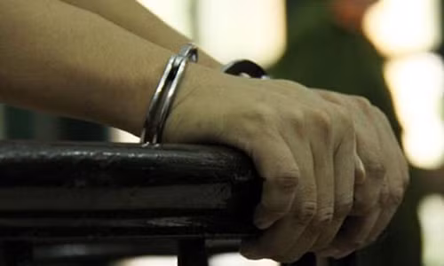 Loi canh tinh tu phien toa “con nghien” 8X nhan an tu hinh