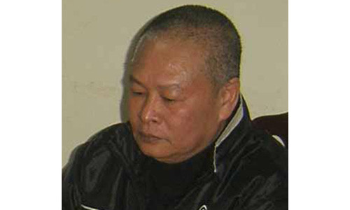 Thắng “tài dậu” khi ra đầu thú - Ảnh: CTV