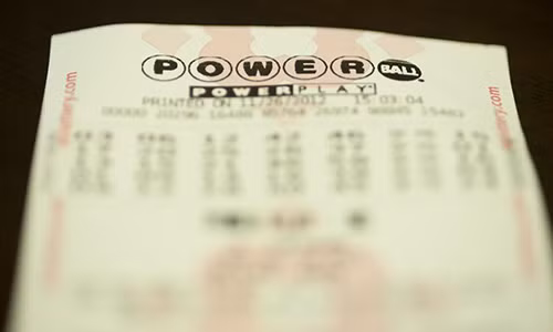 Ve so trung 1 trieu USD nam trong vi 4 thang ma khong biet