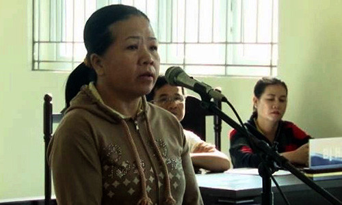 Xet xu nu giup viec trom tien bi camera ghi hinh