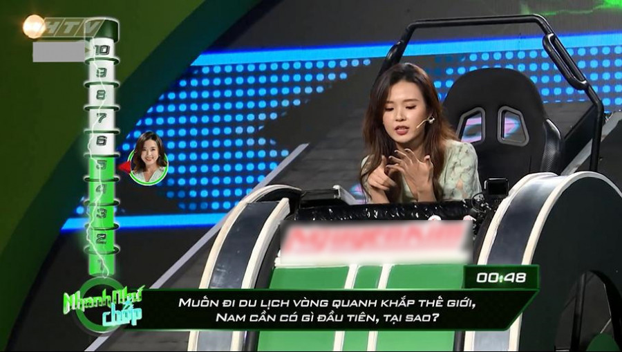 Từng động tác, cử chỉ của Midu đều khiến cho người hâm mộ cảm thấy đáng yêu và ngắm 1 lân là xao xuyến, nhớ mãi.