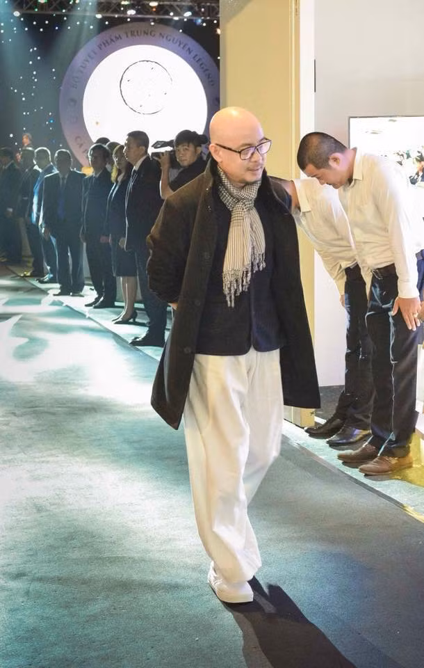 Ông Đặng Lê Nguyên Vũ xuất hiện tại sự kiện kỷ niệm thành lập thương hiệu và ra mắt hệ sản phẩm cà phê mới Trung Nguyên Legend tối ngày 16/6.