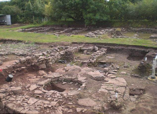 Hành động của Stewart khiến anh bị cha mẹ từ mặt, mọi người chê cười.