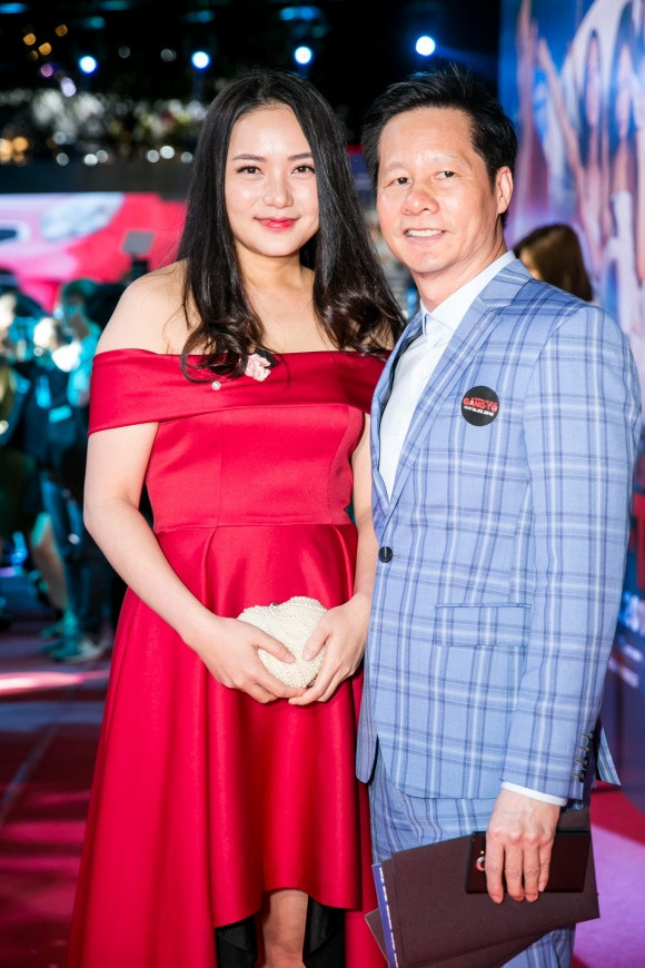 Phan Như Thảo và chồng đại gia - Nguyễn Đức An tại buổi ra mắt phim tối 14/3.
