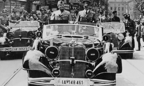 Hitler từng dùng chiếc Mercdes chống đạn này để đến Italia gặp Mussolini.