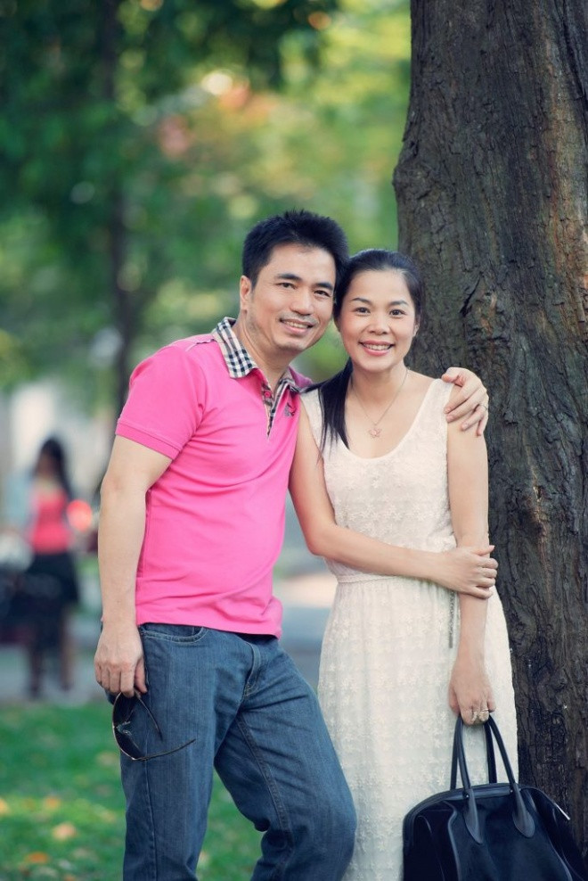 Cuối năm 2013, Mỹ lệ hoàn toàn "đoạn tuyệt" với showbiz. Cô dành thời gian chăm sóc gia đình nhỏ. Dù lấy chồng giàu có nhưng Mỹ Lệ cũng rất tự lập khi kinh doanh thời trang. Nói về lí do vắng bóng trên làng nhạc Việt, Mỹ Lệ cho biết cô cần thời gian vun đắp cho gia đình nhỏ của mình. Bên cạnh đó, cô cũng cảm thấy: "showbiz hiện tại thực sự trông thì rất nở rộ, được truyền thông quan tâm, đánh bóng nhưng lại quá bát nháo: "Âm nhạc hiện tại có gì đó “ăn xổi ở thì”, nhanh, “fast food” chứ không để lại nhiều dư vị như ngày xưa. Khán giả cũng không còn quan tâm đến chuyên môn âm nhạc của người nghệ sĩ mà chỉ chú ý đến những vấn đề “râu ria” xung quanh như scandal, khoe mẽ của cải, sự giàu có. Các sản phẩm không còn đủ khả năng để tạo nên độ hot cho người nghệ sĩ như trước, những bài hát hay album được ra mắt dường như không còn hấp dẫn. Chính điều đó khiến tôi cảm thấy không còn tha thiết để tiếp tục theo đuổi âm nhạc”.