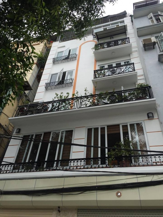 Không gian bên ngoài nhà của nghệ sĩ Hương Dung.