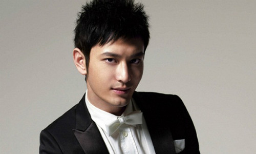 Dan ong co tuong mat nay chung to la nguoi ua ngoai hinh