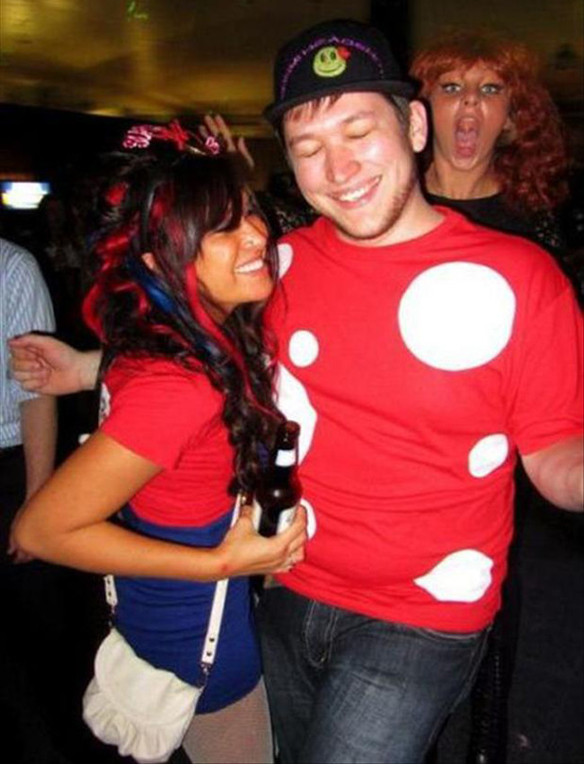 Chụp ảnh mắt phải mở to, mồm chữ o thế này nè.