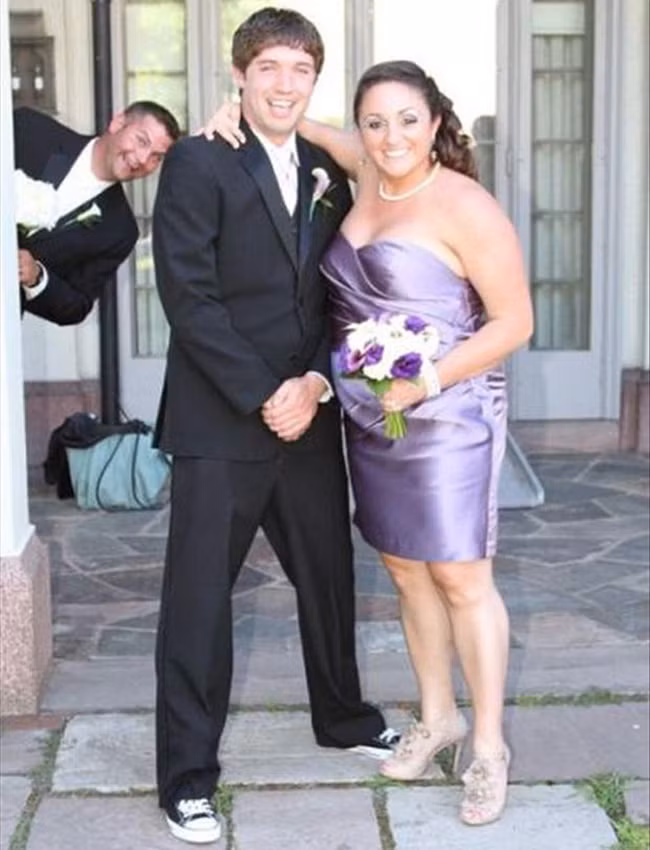 May quá, vẫn ké kịp được cái mặt.