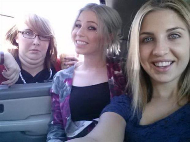 Chụp ảnh mà thiếu mặt chụy là không được rồi.