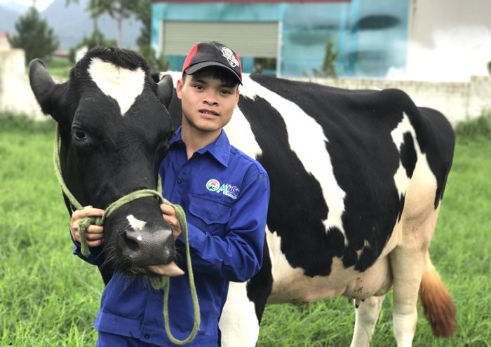 Ong bau ty phu ke chuyen 100 ngay trong lo luyen thi hoa hau bo-Hinh-2