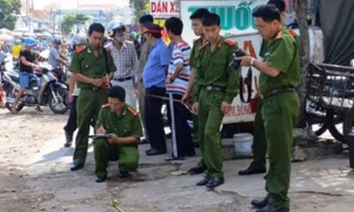 Công an tổ chức khám nghiệm hiện trường, Hình minh họa.