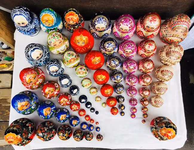 Một mặt hàng với giá 1.000 (360.000 VND) có thể giảm giá một nửa sau khi mặc cả.