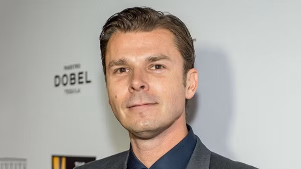 Matthew Roszak Năm 2011, Matthew bắt đầu tìm hiểu về tiền ảo và tham gia những vụ gọi vốn bằng tiền ảo (ICO) đầu tiên trên thế giới. Ông cũng là nhà đồng sáng lập của công ty blockchain Bloq và quỹ đầu tư Tally Capital.