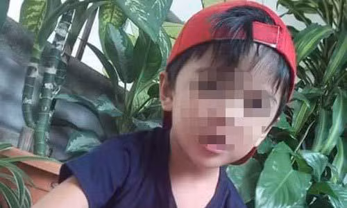 Bo phe thuoc tu tay dam chet con trai 5 tuoi