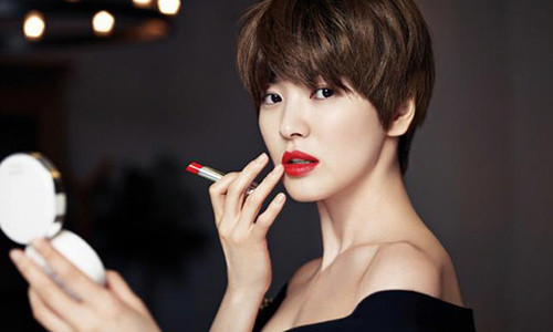 Đàn bà ngốc giữ đàn ông, đàn bà khôn giữ nhan sắc - Ảnh minh họa: Internet