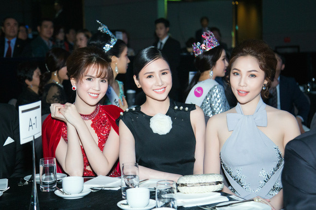 Bức ảnh mà Đào Lan Phương gửi cho bố chồng - tỷ phủ Hoàng Kiều.