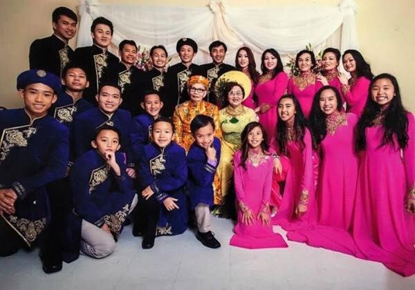 Hoai Linh lam dieu dac biet trong ngay sinh nhat cha-Hinh-8