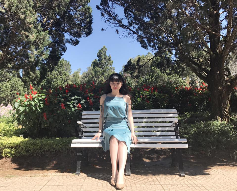 Làn da trắng hồng.