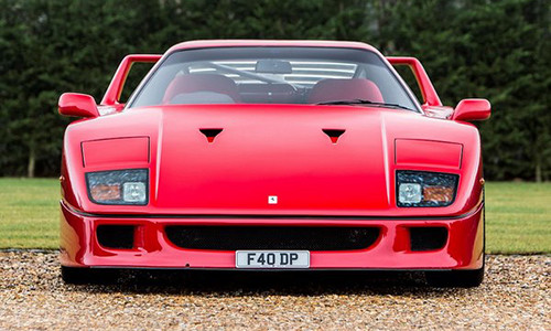 Siêu xe Ferrari F40.